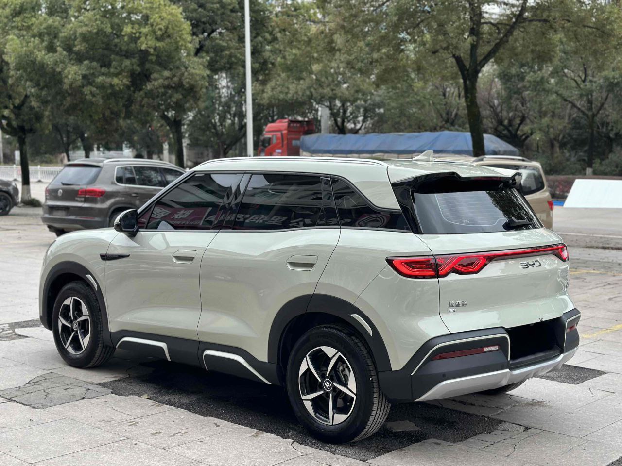 Car Image Hover